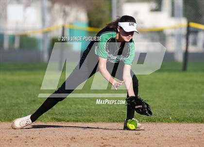 Thumbnail 3 in Notre Dame (SO) @ Granada Hills Charter photogallery.