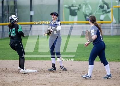 Thumbnail 3 in Notre Dame (SO) @ Granada Hills Charter photogallery.
