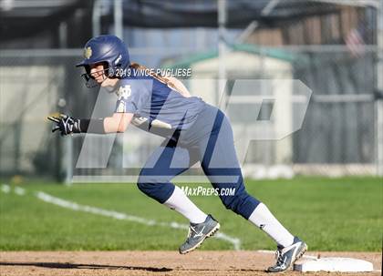 Thumbnail 2 in Notre Dame (SO) @ Granada Hills Charter photogallery.