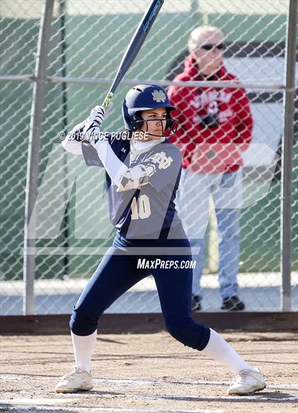 Thumbnail 2 in Notre Dame (SO) @ Granada Hills Charter photogallery.