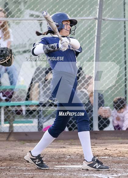 Thumbnail 2 in Notre Dame (SO) @ Granada Hills Charter photogallery.