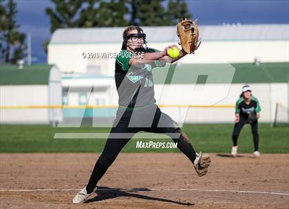 Thumbnail 1 in Notre Dame (SO) @ Granada Hills Charter photogallery.