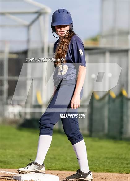 Thumbnail 3 in Notre Dame (SO) @ Granada Hills Charter photogallery.