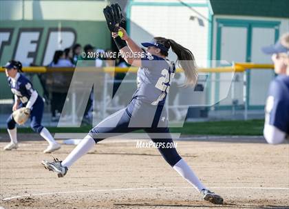 Thumbnail 3 in Notre Dame (SO) @ Granada Hills Charter photogallery.