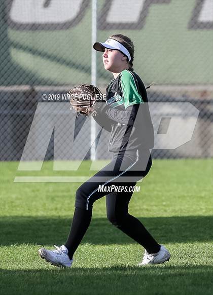 Thumbnail 2 in Notre Dame (SO) @ Granada Hills Charter photogallery.