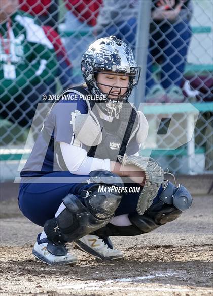Thumbnail 3 in Notre Dame (SO) @ Granada Hills Charter photogallery.