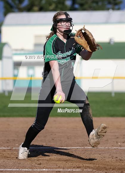 Thumbnail 3 in Notre Dame (SO) @ Granada Hills Charter photogallery.