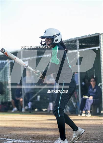 Thumbnail 2 in Notre Dame (SO) @ Granada Hills Charter photogallery.