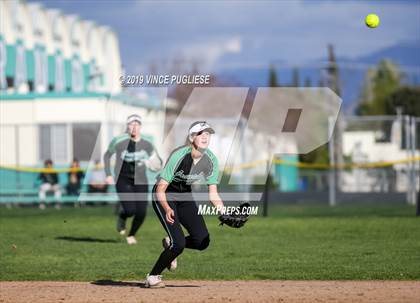 Thumbnail 2 in Notre Dame (SO) @ Granada Hills Charter photogallery.