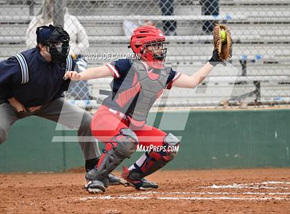 Thumbnail 2 in Somerset vs SA Roosevelt (NEISD Tournament) photogallery.