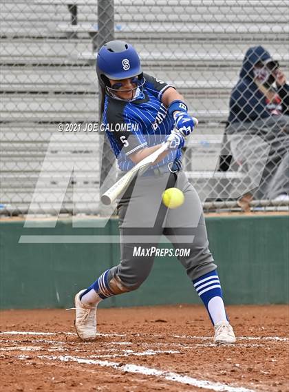Thumbnail 1 in Somerset vs SA Roosevelt (NEISD Tournament) photogallery.