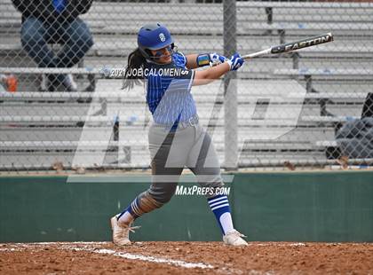 Thumbnail 2 in Somerset vs SA Roosevelt (NEISD Tournament) photogallery.