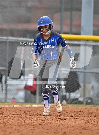 Thumbnail 1 in Somerset vs SA Roosevelt (NEISD Tournament) photogallery.