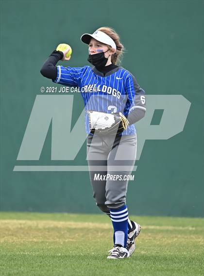 Thumbnail 3 in Somerset vs SA Roosevelt (NEISD Tournament) photogallery.