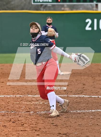 Thumbnail 3 in Somerset vs SA Roosevelt (NEISD Tournament) photogallery.