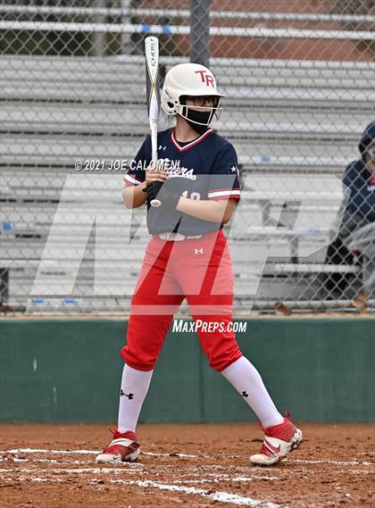 Thumbnail 3 in Somerset vs SA Roosevelt (NEISD Tournament) photogallery.