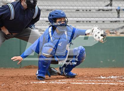 Thumbnail 1 in Somerset vs SA Roosevelt (NEISD Tournament) photogallery.