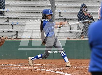Thumbnail 3 in Somerset vs SA Roosevelt (NEISD Tournament) photogallery.