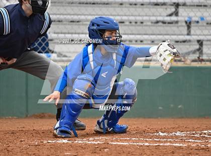 Thumbnail 1 in Somerset vs SA Roosevelt (NEISD Tournament) photogallery.