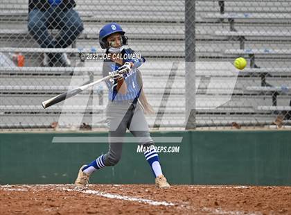 Thumbnail 3 in Somerset vs SA Roosevelt (NEISD Tournament) photogallery.