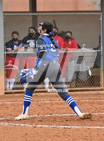 Thumbnail 3 in Somerset vs SA Roosevelt (NEISD Tournament) photogallery.