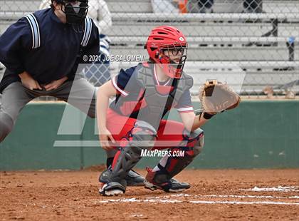 Thumbnail 2 in Somerset vs SA Roosevelt (NEISD Tournament) photogallery.
