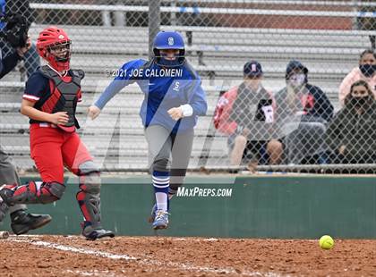 Thumbnail 3 in Somerset vs SA Roosevelt (NEISD Tournament) photogallery.