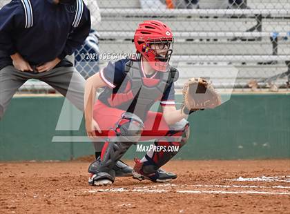 Thumbnail 1 in Somerset vs SA Roosevelt (NEISD Tournament) photogallery.