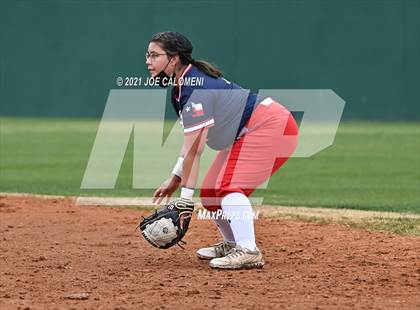 Thumbnail 2 in Somerset vs SA Roosevelt (NEISD Tournament) photogallery.