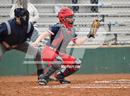 Thumbnail 3 in Somerset vs SA Roosevelt (NEISD Tournament) photogallery.