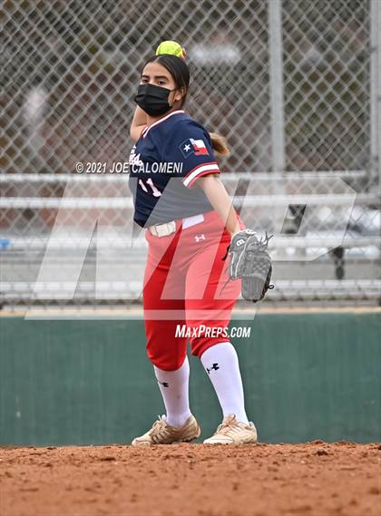 Thumbnail 1 in Somerset vs SA Roosevelt (NEISD Tournament) photogallery.