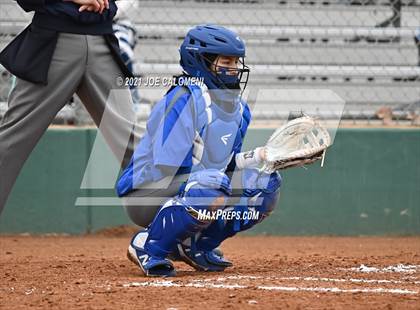 Thumbnail 3 in Somerset vs SA Roosevelt (NEISD Tournament) photogallery.