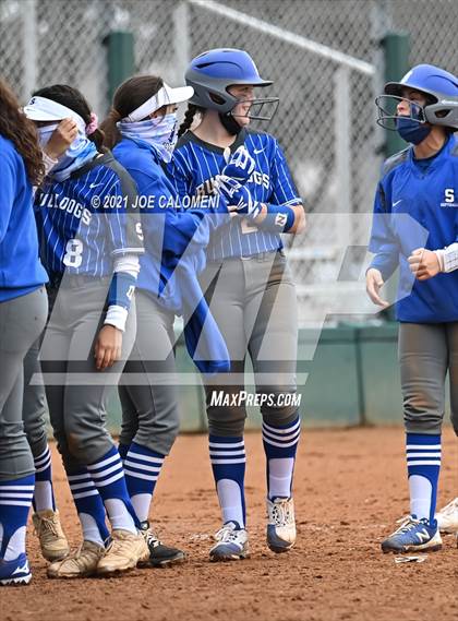 Thumbnail 3 in Somerset vs SA Roosevelt (NEISD Tournament) photogallery.