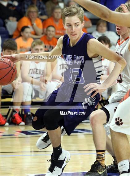 Thumbnail 2 in Cheyenne Wells vs. Creede/Lake City  (CHSAA 1A First Round) photogallery.