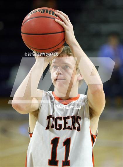 Thumbnail 2 in Cheyenne Wells vs. Creede/Lake City  (CHSAA 1A First Round) photogallery.