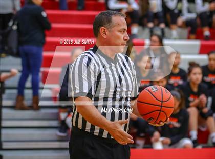 Thumbnail 3 in Mayfield vs. La Cueva (Albuquerque Academy Joe Armijo Basketball Classic) photogallery.