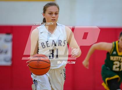 Thumbnail 2 in Mayfield vs. La Cueva (Albuquerque Academy Joe Armijo Basketball Classic) photogallery.