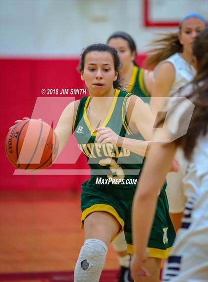 Thumbnail 2 in Mayfield vs. La Cueva (Albuquerque Academy Joe Armijo Basketball Classic) photogallery.