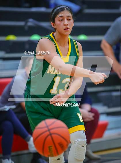 Thumbnail 2 in Mayfield vs. La Cueva (Albuquerque Academy Joe Armijo Basketball Classic) photogallery.
