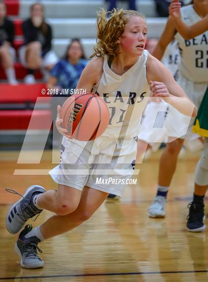 Thumbnail 1 in Mayfield vs. La Cueva (Albuquerque Academy Joe Armijo Basketball Classic) photogallery.