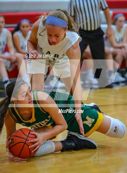 Thumbnail 1 in Mayfield vs. La Cueva (Albuquerque Academy Joe Armijo Basketball Classic) photogallery.