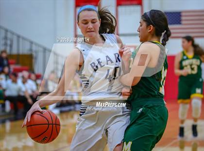 Thumbnail 1 in Mayfield vs. La Cueva (Albuquerque Academy Joe Armijo Basketball Classic) photogallery.