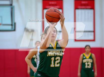 Thumbnail 1 in Mayfield vs. La Cueva (Albuquerque Academy Joe Armijo Basketball Classic) photogallery.
