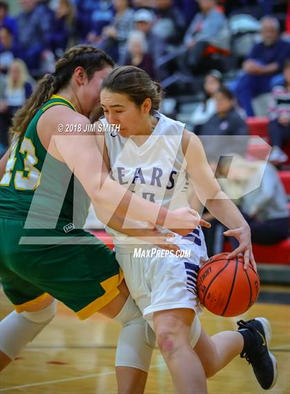 Thumbnail 1 in Mayfield vs. La Cueva (Albuquerque Academy Joe Armijo Basketball Classic) photogallery.