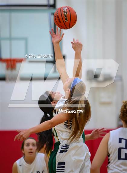 Thumbnail 1 in Mayfield vs. La Cueva (Albuquerque Academy Joe Armijo Basketball Classic) photogallery.