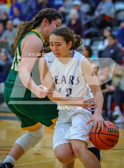 Thumbnail 2 in Mayfield vs. La Cueva (Albuquerque Academy Joe Armijo Basketball Classic) photogallery.