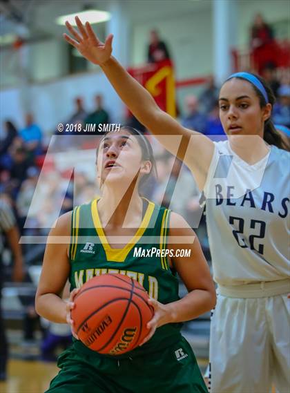 Thumbnail 3 in Mayfield vs. La Cueva (Albuquerque Academy Joe Armijo Basketball Classic) photogallery.