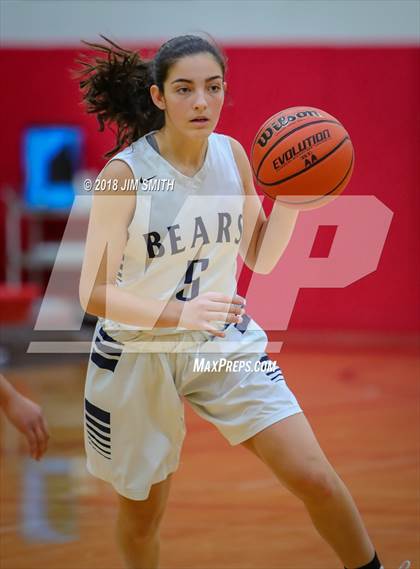 Thumbnail 2 in Mayfield vs. La Cueva (Albuquerque Academy Joe Armijo Basketball Classic) photogallery.