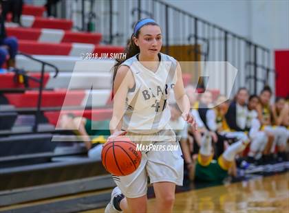 Thumbnail 3 in Mayfield vs. La Cueva (Albuquerque Academy Joe Armijo Basketball Classic) photogallery.