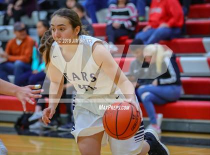 Thumbnail 2 in Mayfield vs. La Cueva (Albuquerque Academy Joe Armijo Basketball Classic) photogallery.
